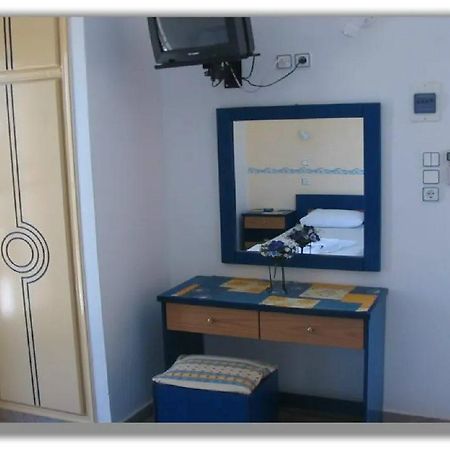 אדאמאס Christos Makrinos Rooms מראה חיצוני תמונה